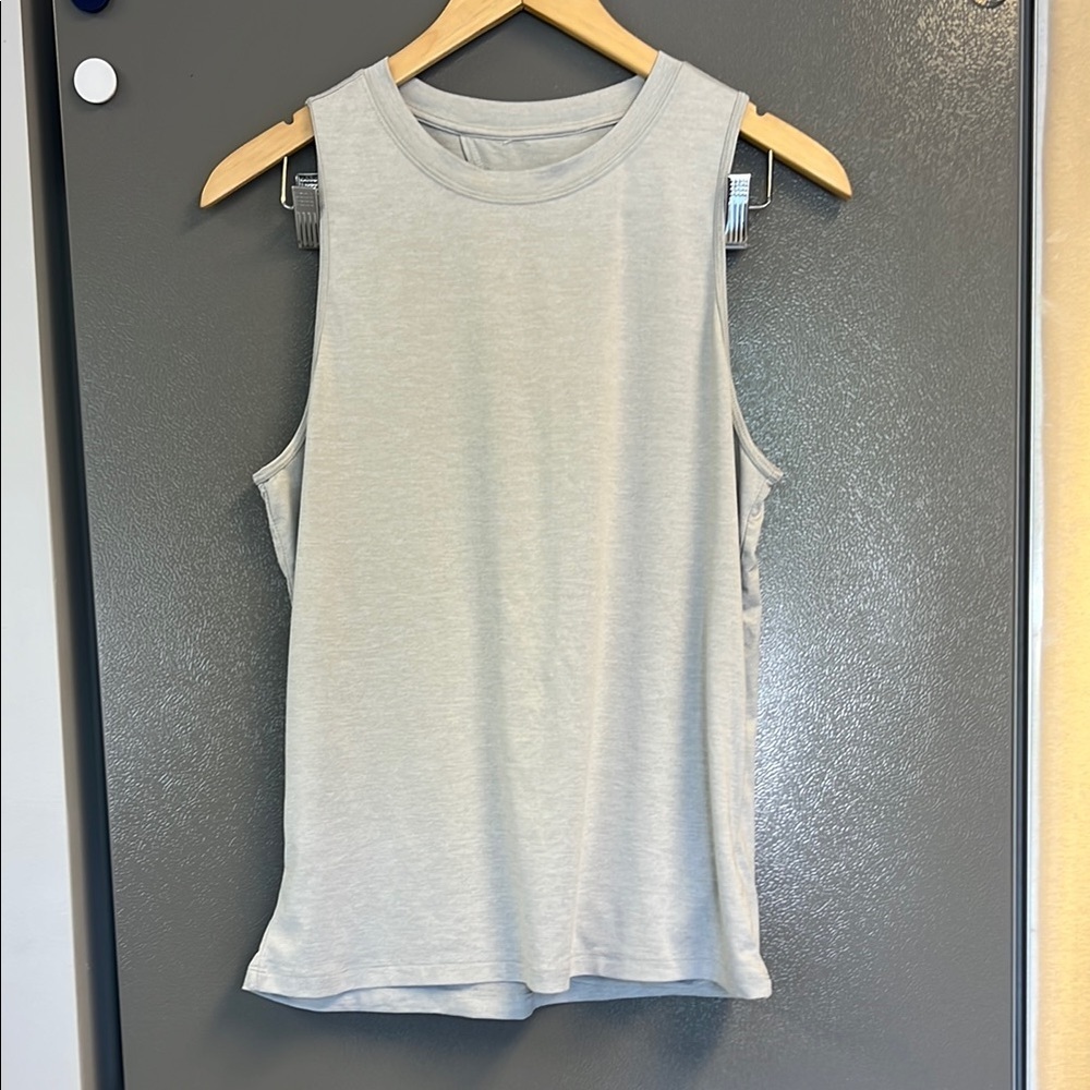 Lite Gray Sleeveless Women's Fabletics Tank Top Sz M/L